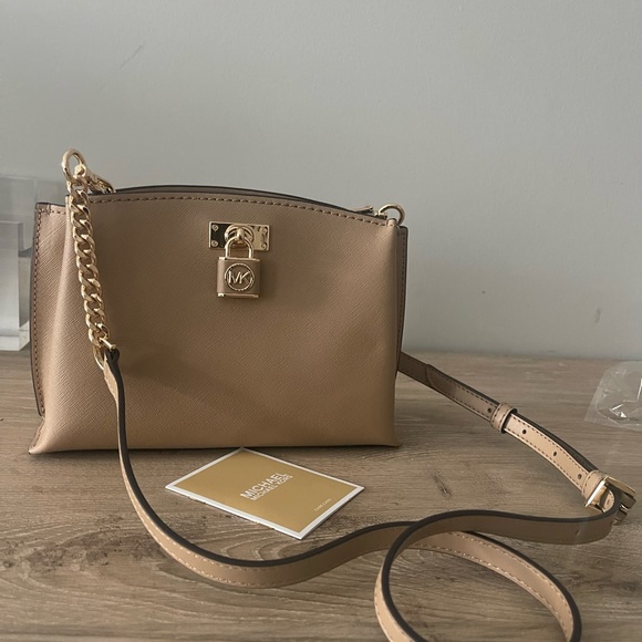 Michael Kors Ruby camel saffiano leather Crossbody bag - Picture 3 of 8